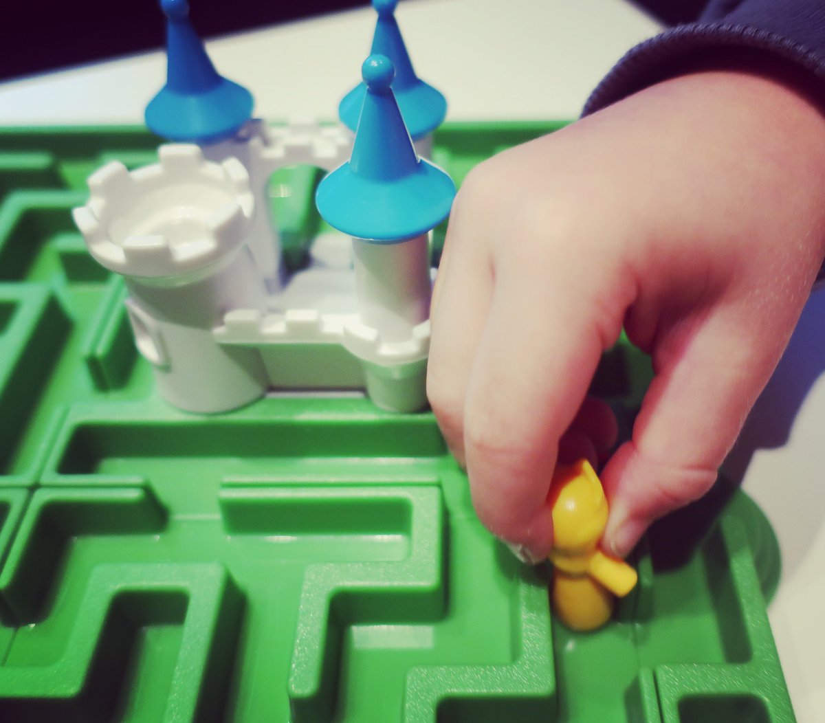 Sleeping Beauty Deluxe-<a href="/SmartGames_eu/">SmartGames</a> Playing before school! #smartgames #spellenmolenjunior