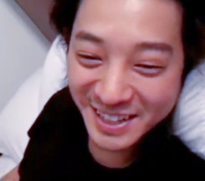 onewithjjy's tweet photo. JJY at 11 am haha. pt. 1 😂
From @soulquaker_'s IG Live
src: @blossom.cheek
#drugrestaurant #정준영 #jjy
#드럭레스토랑 #jungjoonyoung https://t.co/KPOAGpRyQp