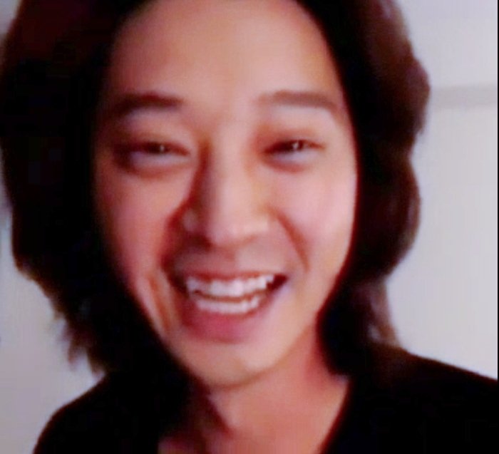 onewithjjy's tweet photo. JJY at 11 am haha. pt. 1 😂
From @soulquaker_'s IG Live
src: @blossom.cheek
#drugrestaurant #정준영 #jjy
#드럭레스토랑 #jungjoonyoung https://t.co/KPOAGpRyQp