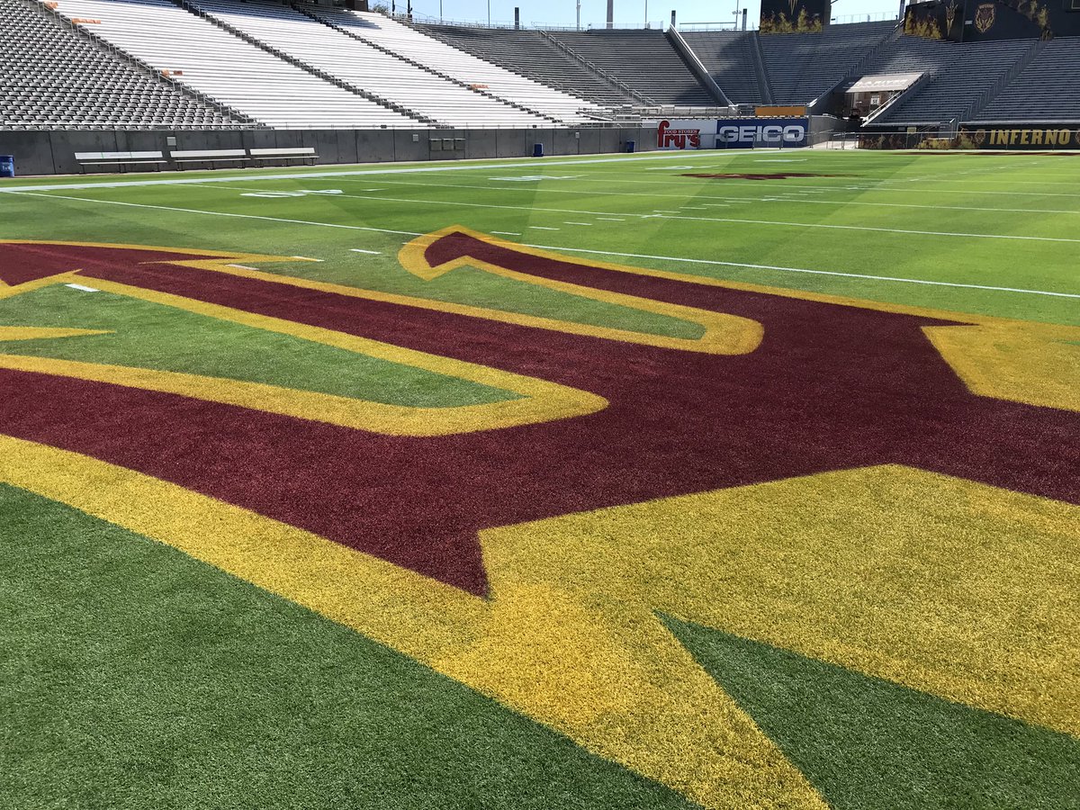 bermuda419s's tweet image. It’s a #MAROONMONSOON  Maroon pitchfork, maroon end zones with some bonus flames, and some green sun rays for good measure.