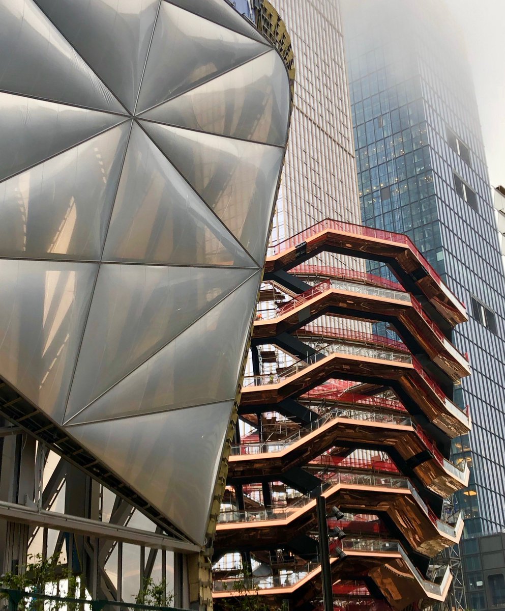 little_spain's tweet photo. Vessel views ✨ 🏙  this vertical promenade is just steps from our front door. Sign up to climb #NewYork's Staircase via @_hudsonyardsnyc. #HelloHudsonYards https://t.co/bYI1wNDuqP