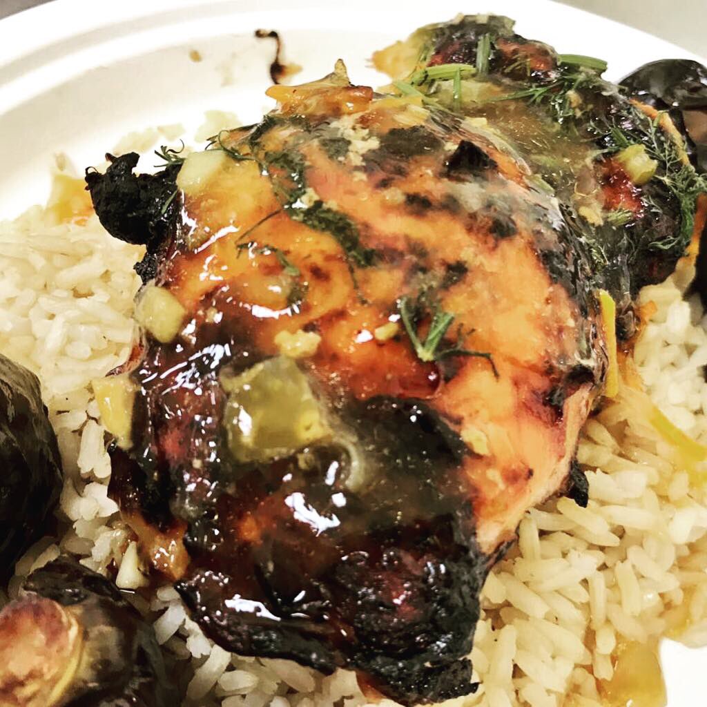 chefsebny's tweet photo. #superfood #apple are future on our #lunchmenu today! #local Cider braised Chicken, roasted #BrusselsSprouts , Apple and Bacon Salad with a light maple, bacon and apple cider #vinaigrette! Great #Teamwork with an awesome result @FlikISDining #localapple https://t.co/N5Qni0v1TJ