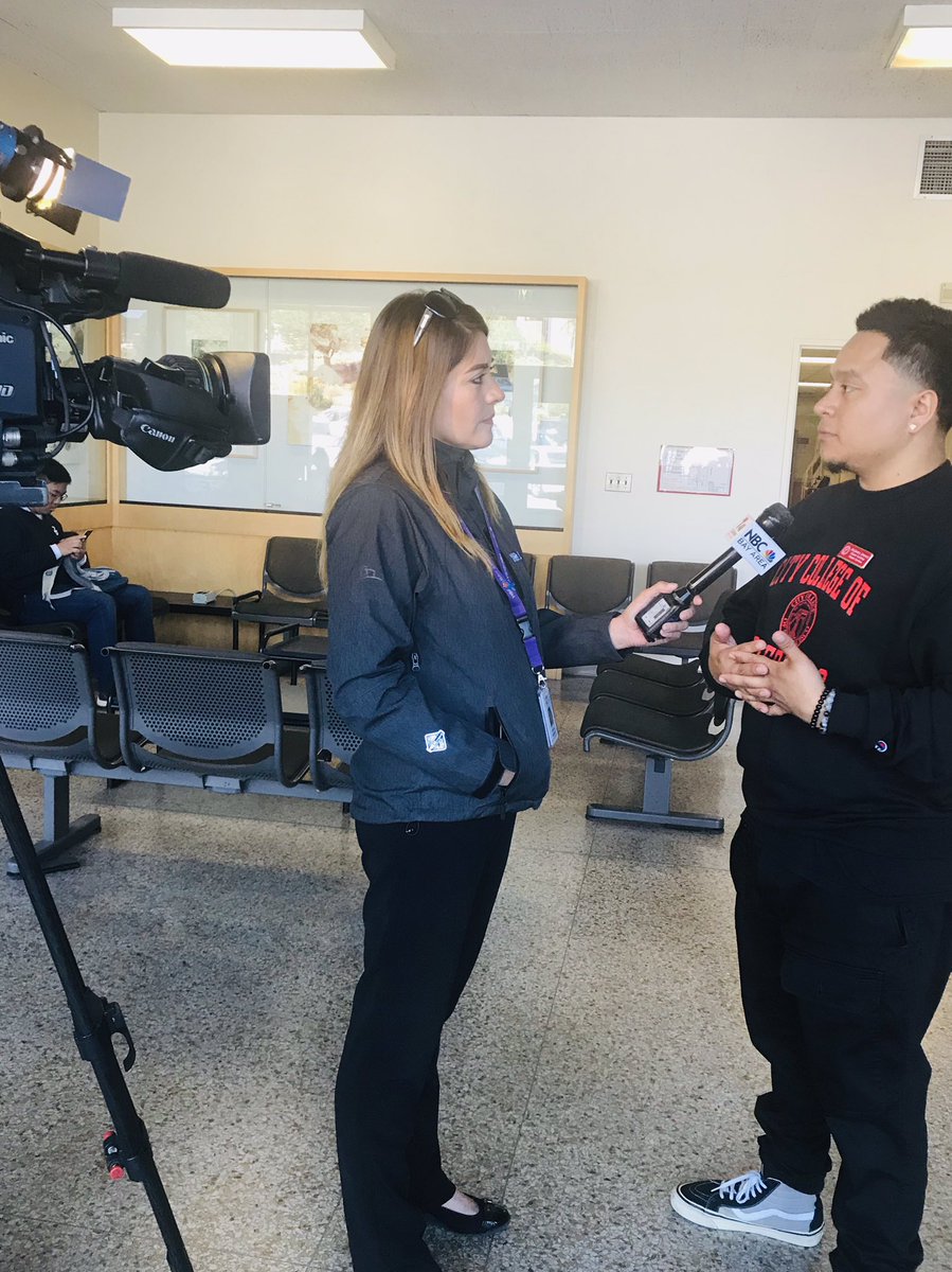OfficialCCSF's tweet photo. It is #CCCforDACA Week of Action! #CCSFVIDA our Voices of Immigrants Demonstrating Achievement talked w/@SbermudezT48  about how #CCSF supports our dreamers. We are a sanctuary college. Tune in @Telemundo at 5PM tonight. #SF #FreeCity https://t.co/zLF0j4NNH7