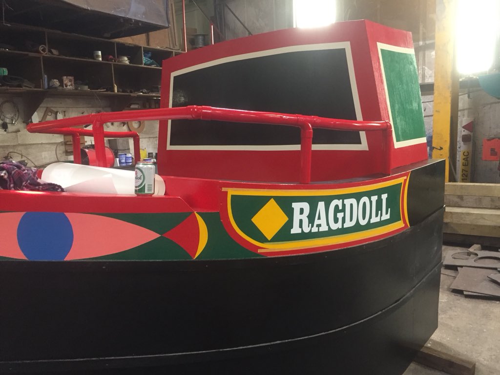 Who remembers this little boat? This version in Plywood by Martin at Evesham Marina and built for a float in Evesham carnival this summer
