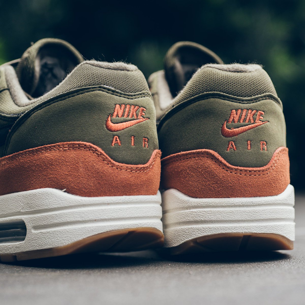 Erfenis Beoefend pint Sneaker Politics on Twitter: "Now Available :: Nike Air Max 1 - Olive Canvas/Black/Dark Russet :: https://t.co/AeQVQsQa1a https://t.co/5qouZ1ITDP" / Twitter Erfenis Beoefend pint Sneaker Politics on Twitter: "Now Available :: Nike Air Max 1 - Olive Canvas/Black/Dark Russet :: https://t.co/AeQVQsQa1a https://t.co/5qouZ1ITDP" / Twitter