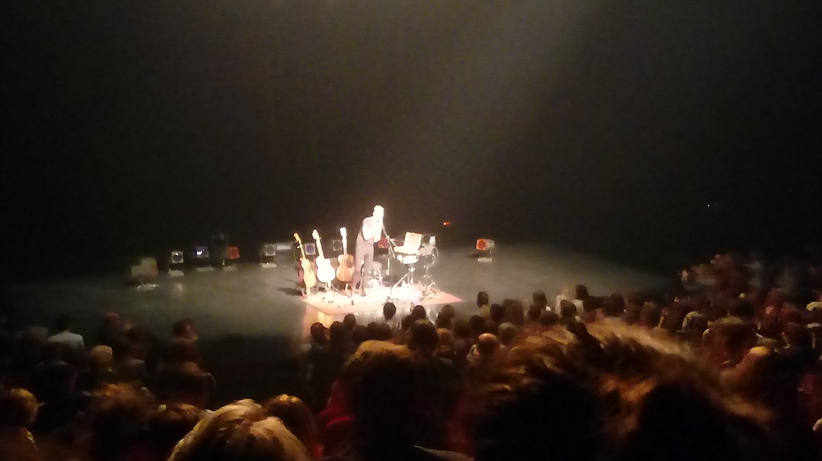 Mais quelle voix 🎤 incroyable concert d' #AsafAvidan ce soir 😍 
 #Niort @LeMoulinDuRoc  #music  #fantastic