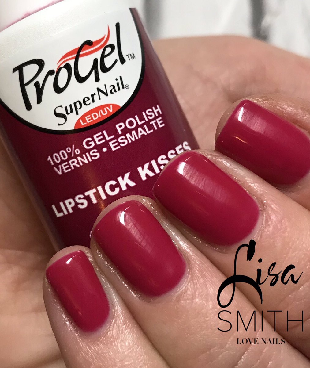 lisahsmith2003's tweet photo. Lipstick kisses 💋
@supernail @ChinaGlaze @npdirect @TheNailBase @scratchstars @ScratchMagazine @Nailitmag @NailproMagazine #lovenails #supernail #naturalnails #progel #gelnails #gelmanicure https://t.co/jus6yORYQ2