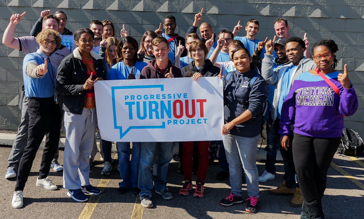 PoliticsWithPan's tweet photo. It was such a pleasure to have the #OH12 team come out and canvass with us this past weekend. Thank you so much for coming out and fighting with us! November here we come!!!!
#flipitblue #BlueWaveComing #BlueWave #BlueWaveComing2018 #MI11 https://t.co/DPX2tpv2bk