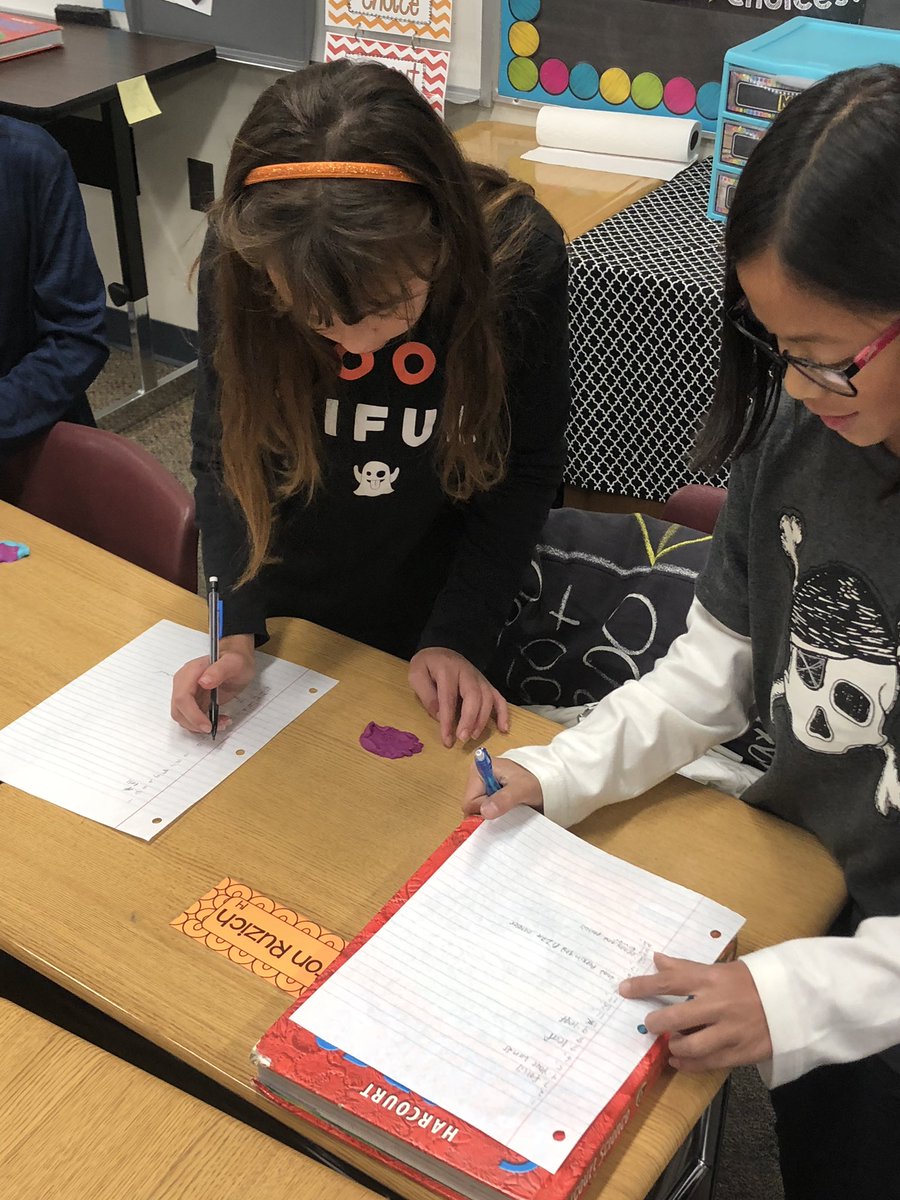RoneyAndrea's tweet photo. Today students used what we’ve learned about fossils and how they’re created to identify each other’s fossils! Some required a lot of inspection and hypothesizing to figure them out! 🧐😁#ChelseaPride https://t.co/FtKHc4MXIY