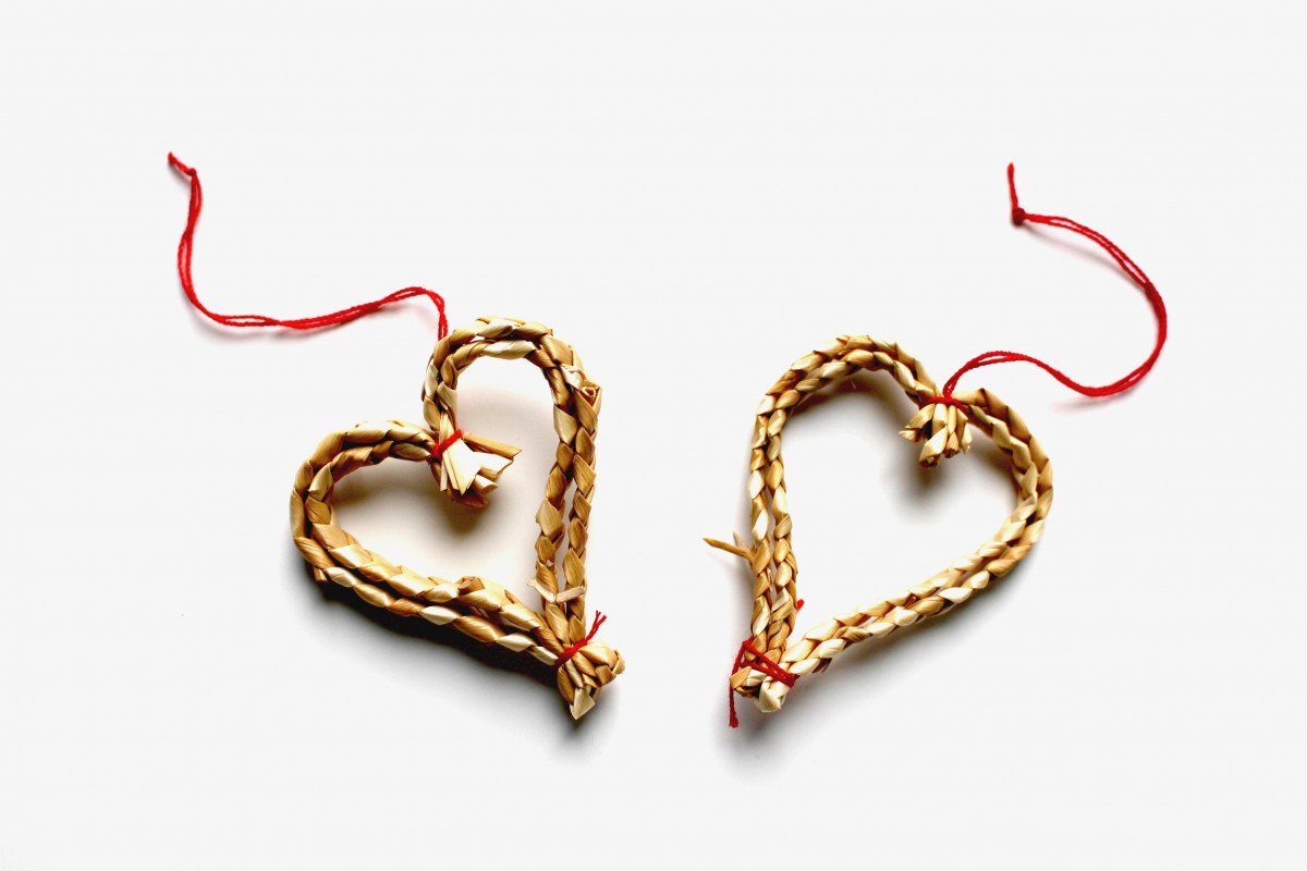 Top 12 Beautiful &amp; Romantic Wedding Poems To Consider - discountweddingshop.co.uk/blog/wedding-p… 
#wedding #WeddingHour #BrideToBe