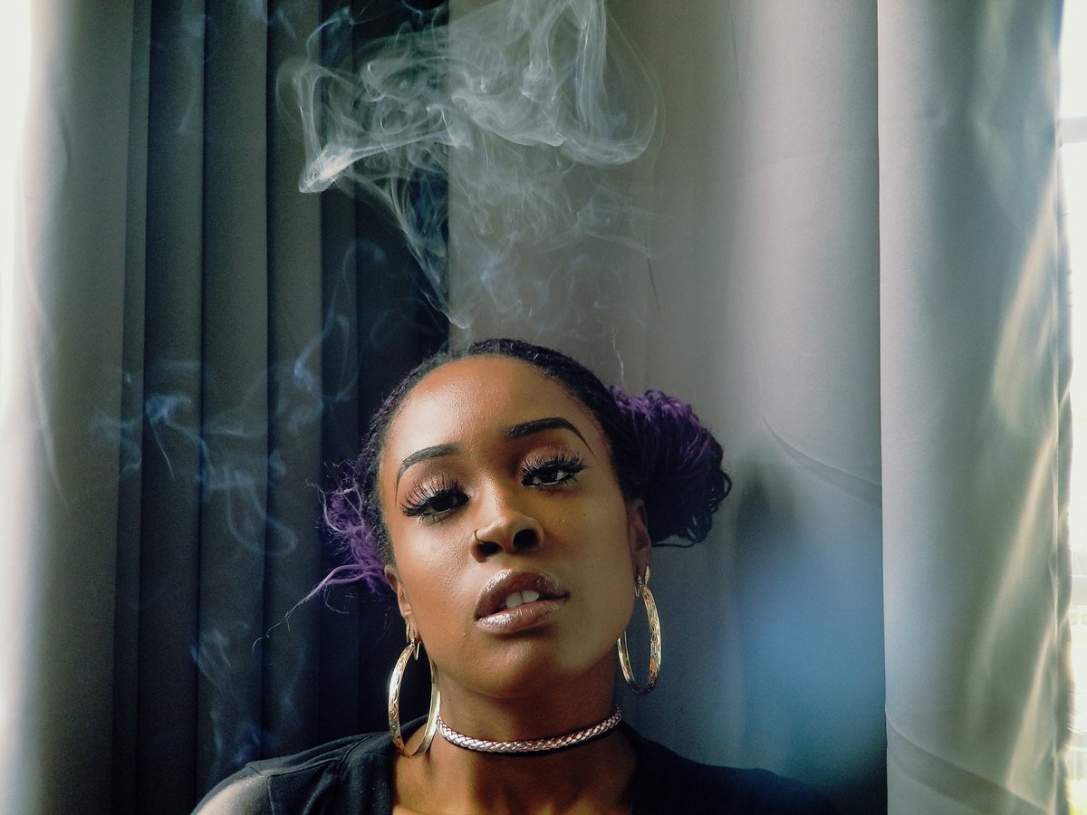 NUBIANFROMTHE9's tweet photo. This is the photoset that got me #TumblrFamous lol #420smokershightimesmagazine https://t.co/RppBJbbPAW