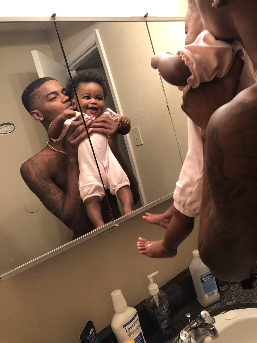 KJWatson6's tweet photo. Today makes 7 Months ❤️#growingbaby👶🏾 https://t.co/vFQif9jypf