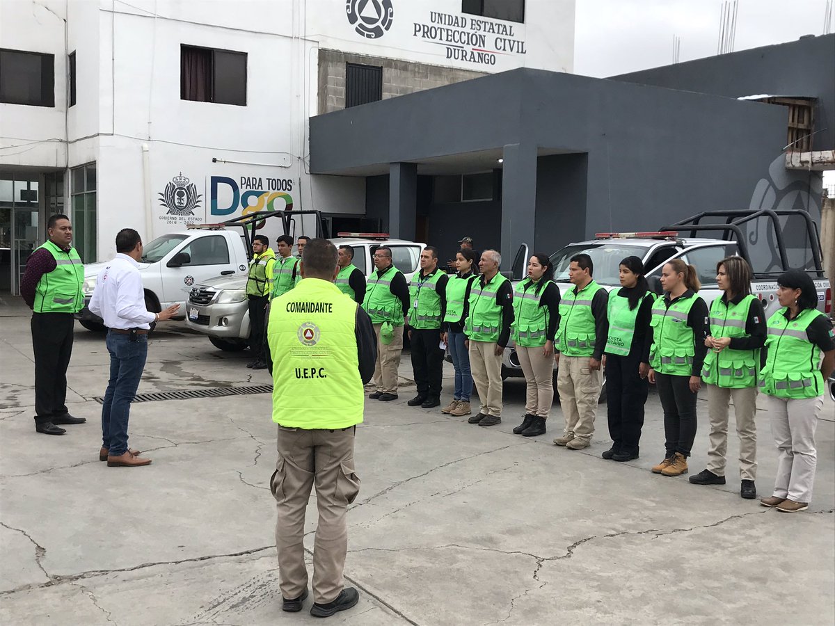 CEPCDurango's tweet photo. Organizando el operativo para la presentación de @PlacidoDomingo @RevueltasDgo @iceddgo 
#TrabajamosPorTuSeguridad https://t.co/eSksQt06uJ