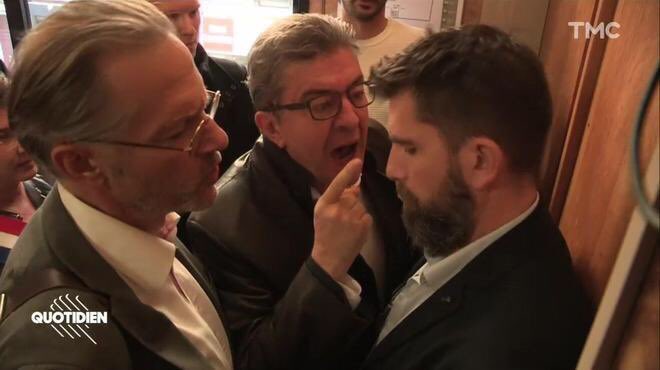 olivguetta's tweet photo. SI LA PROCHAINE FOIS TU NE REFERMES PAS LE BOUCHON DU DENTIFRICE CORRECTEMENT JE DISSOUS LE PARTI !!! T’AS BIEN COMPRIS JE DISSOUS LE PARTI BORDEL !!! #PoseTonMelenchon https://t.co/Yez4Y4ymzV