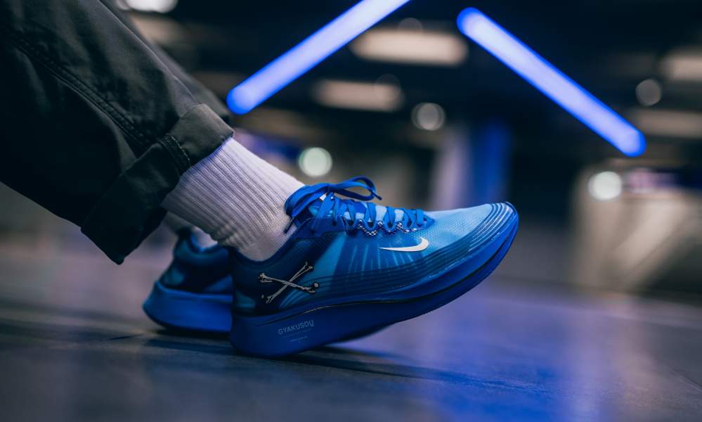 Escultor pánico Acostumbrar MoreSneakers.com on Twitter: "Undercover Gyakusou x Nike Zoom Fly SP 'Blue  Nebula' launches in 20min Footpatrol:https://t.co/0rl6Lp9rnx  43einhalb:https://t.co/qbrI7H3YuQ Overkill:https://t.co/6w69POLACe  Solebox:https://t.co/X5enx8LwhA Soto:https://t.co ...