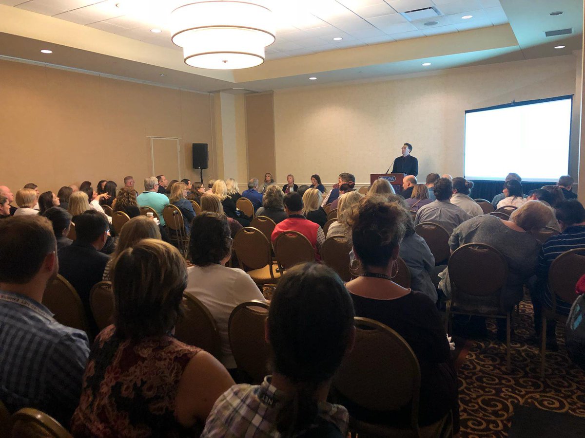 Docusign's tweet image. It&apos;s a full house in the eSign Solution Session at #AppliedNet2018.

Special shout-out to our customer panel ft. Emily Wilkerson and Lori Merriman for sharing their experience and opinions about the benefits of @DocuSign in the #Insurance industry.
