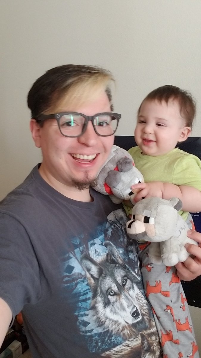 Wholfie's tweet photo. Yeah. We back! And we're starting strong with the #hearthstonegoldrush and #wolfshirtwednesday come say hay!
https://t.co/zBGGeQ1MAi
.
.
.
#twitch #stream #dad #gamerdad #streamdad #wolf #fox #minecraft #plushie #happy #cute #adorable #hsgoldrush #twitchrivals #wholfie #adorkable https://t.co/dNTZYuC1fh