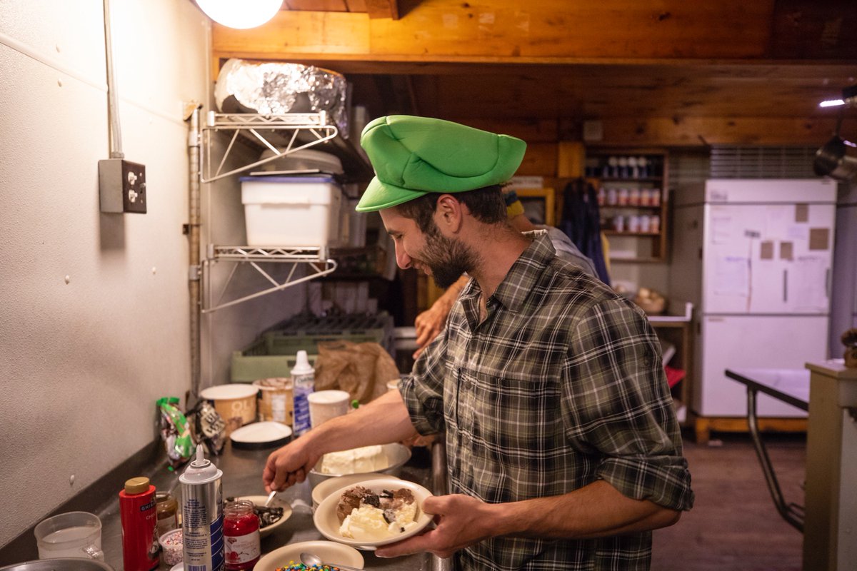 BackpackerMag's tweet photo. What's the hardest best job in America? Our money is on @AppMtnClub's hut croos. They load 100 pounds of food and supplies onto a wooden packboard and haul it up to a hut. That level of dedication deserves ice cream, wouldn't you agree? #merrellmagic https://t.co/B8Hn9iujzy https://t.co/R5sJN9aVZj