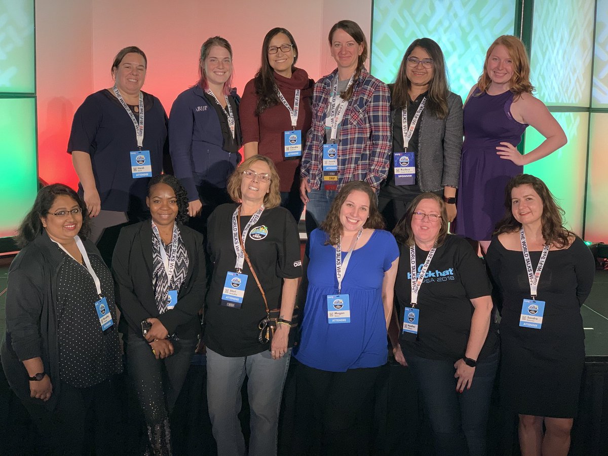 KeithRParsons's tweet photo. Women of #WiFiTrek https://t.co/MJ7vholwTU