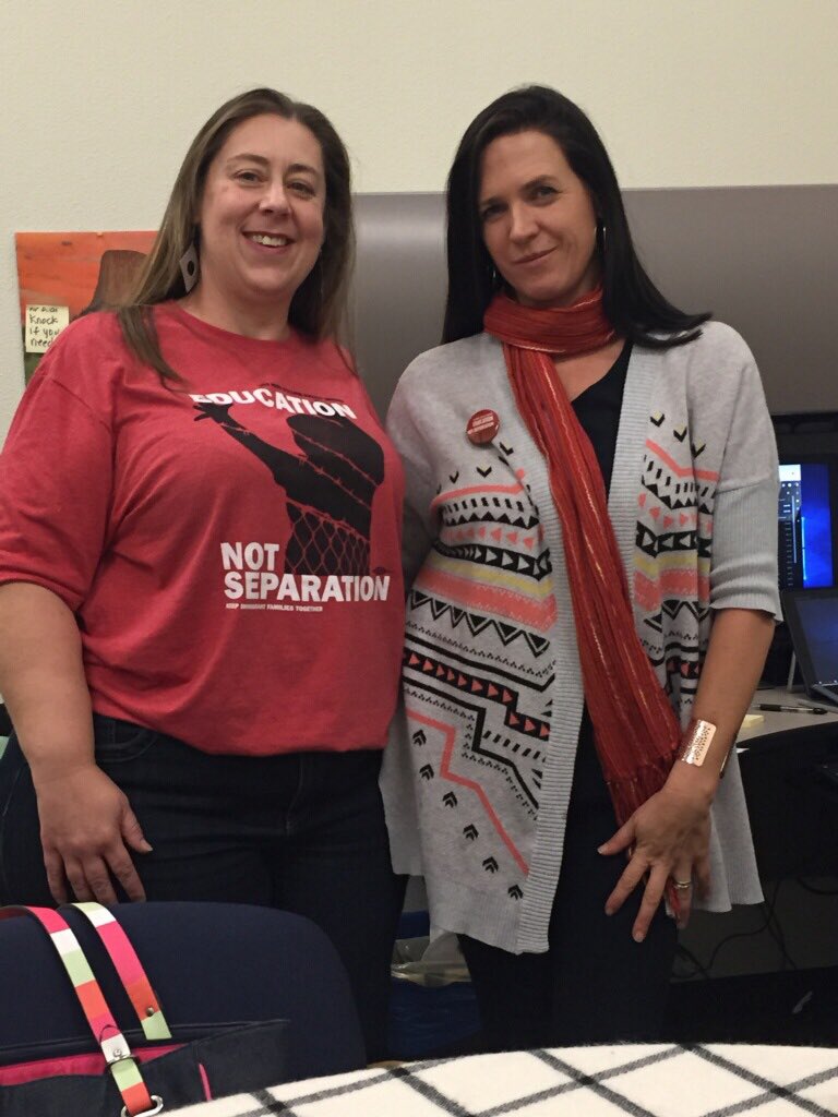 oldlrcft2279's tweet photo. It’s our @flcfalcons faculty showing off their #FamiliesBelongTogether shirts and #EducationNotDeportation buttons! Thanks Prof. Kalinda Jones! #UndocumentedStudentWeekofAction #cccfordaca @BryanHa1 https://t.co/AYb04grK0v