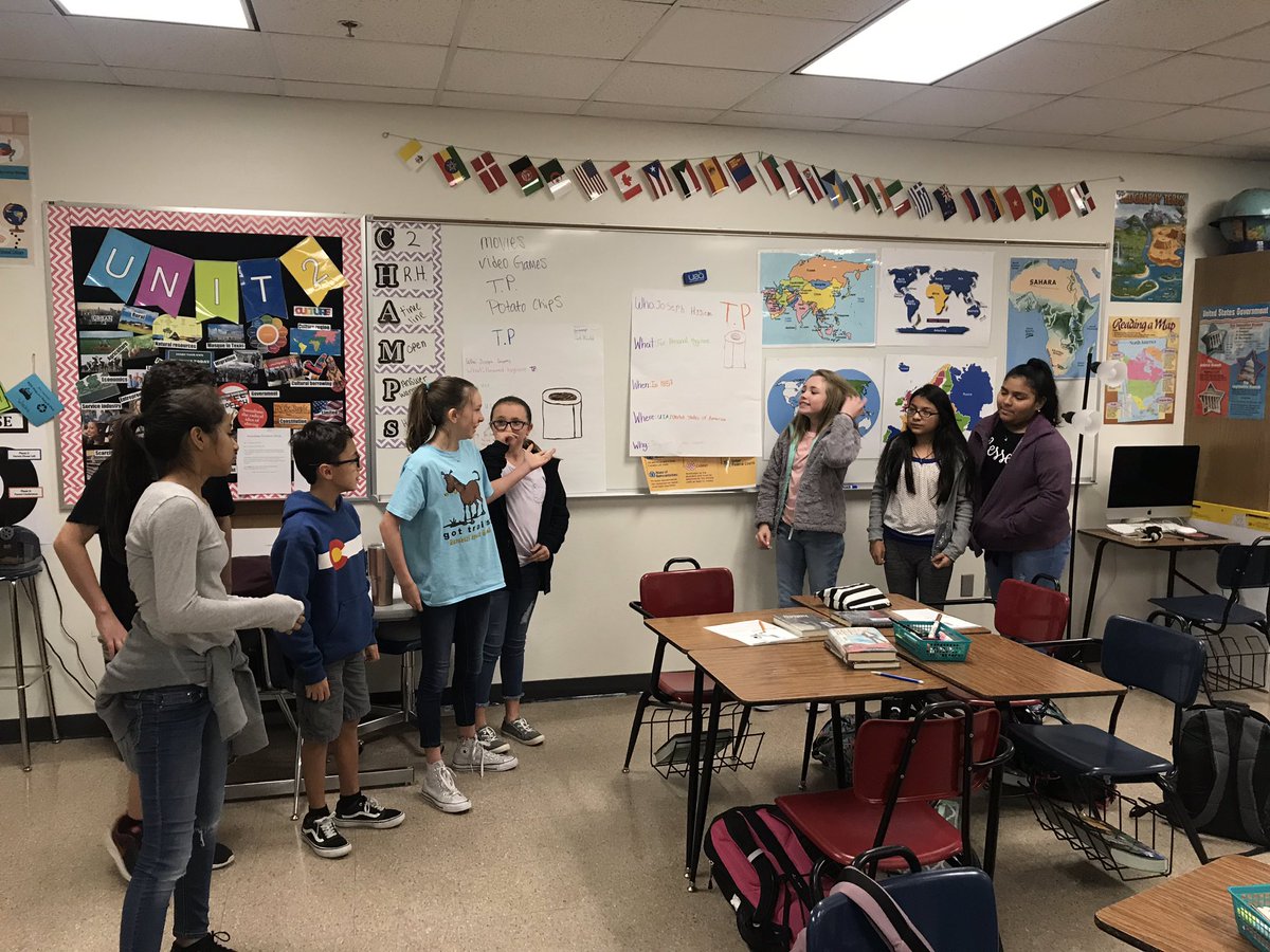 TWeeksGCISD's tweet image. Ss worked collaboratively on their research &amp;amp; persuasion skills. They pick inventions they’re most interested in, researched the 5Ws. Then they researched the competition &amp;amp; created a presentation on why their invention is more important. #ssvoice @MrsTeeterStocz @CTMSWolfWay