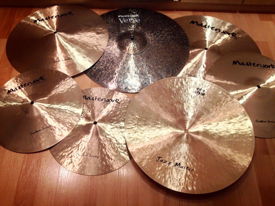 MASTERWORKcym's tweet image. @masterworkcym Cymbal kit B25
#masterworkcymbals #jazzcymbals #cymbalmonkey #cymballand #cymbalholic #cymbalsporn #cymbaline #cymbalmurah #cymball  #cymbale #cymbalgloves #cymbalk #cymballovers #cymbalforsale #platobateria #ride #cymbalrivets #cymbalswizzle