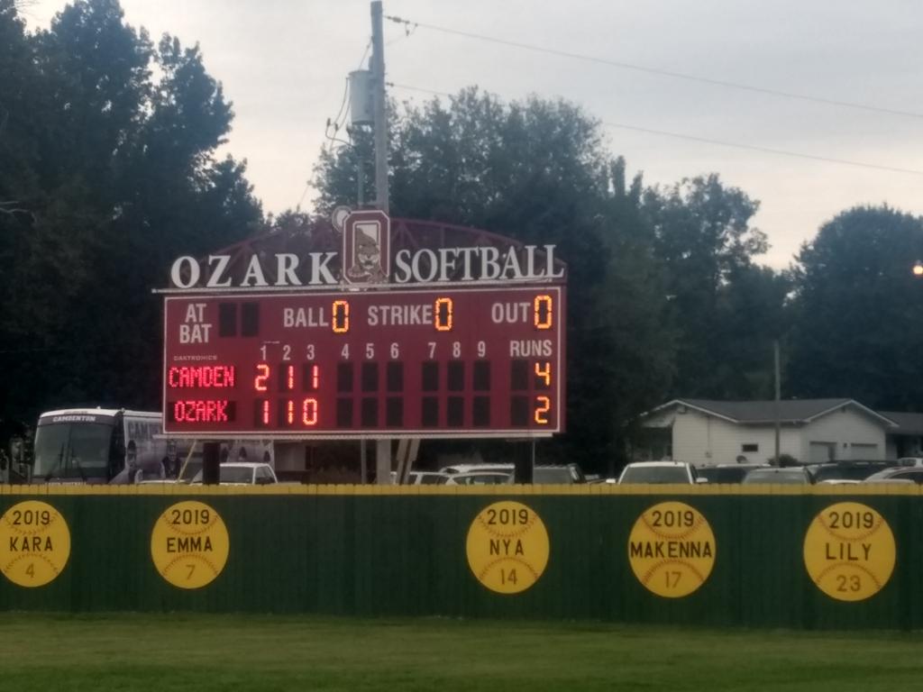 lkrathletics's tweet photo. 4-2 after 3. https://t.co/1DOsYXk1It
