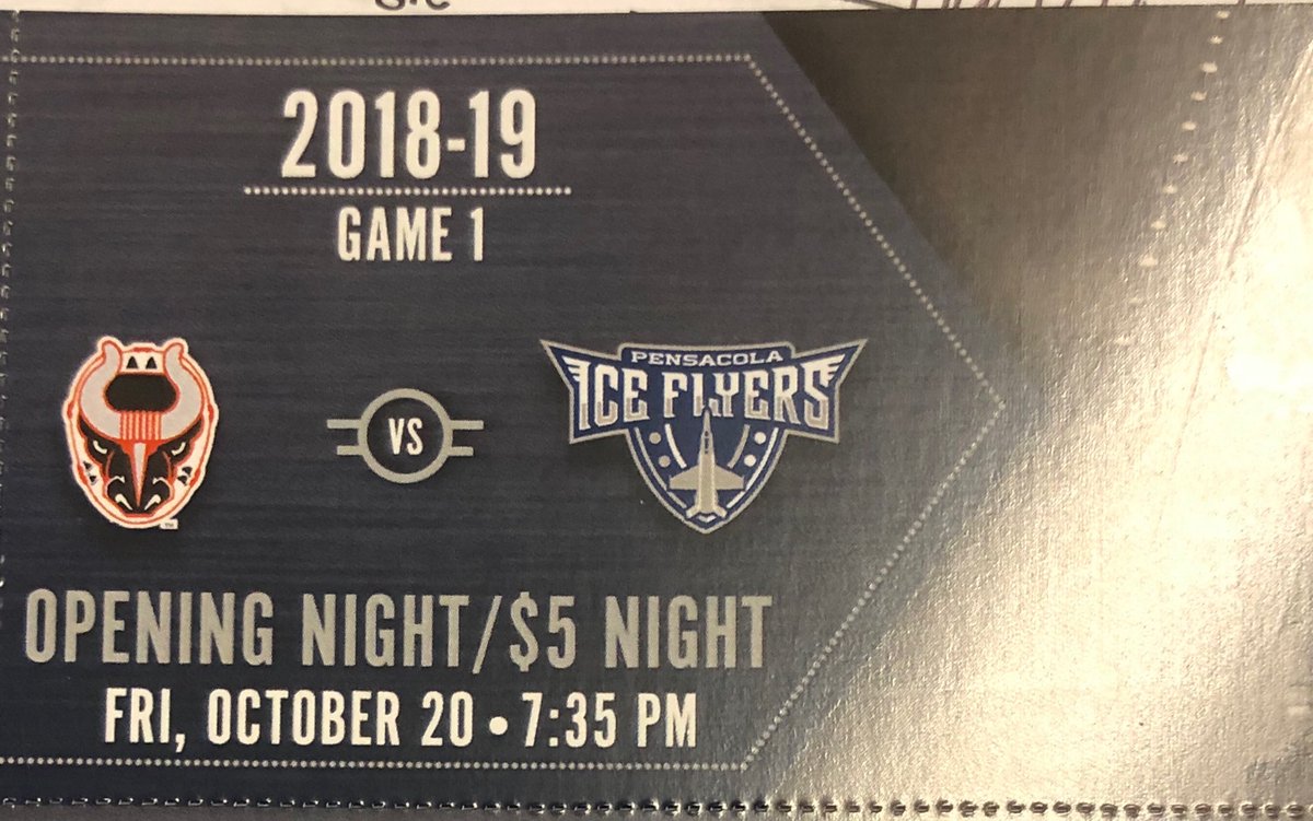 docsavage59's tweet image. What’s wrong with this picture? ⁦@PcolaIceFlyers⁩