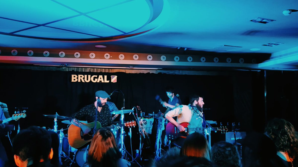 mikemiguelez's tweet photo. Gracias a @RonBrugal_ES por dejarnos disfrutar de @Sidecarsrock #BrugalExtraviejo https://t.co/RnHzx7lkv4
