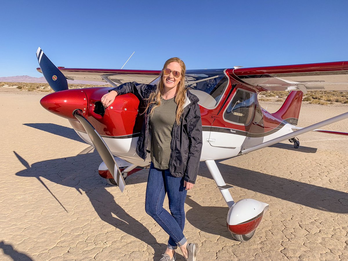leahannochs's tweet photo. Less than 48 hours until I’m back here! #hsf18 #avgeek #aviatrix https://t.co/uC2GhRMRAH
