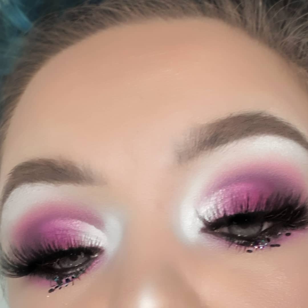 Makeupbystephs1's tweet photo. @Illamasqua gel liner 
@samplebeautysb paradigm Pallete I cannot get enough of this Pallete use it daily and on Facebook lives it's amazing 
@RoyalCosmetics these brushes make life worth living 🤗😍🤭
#makeup #findmeonfacebook #makeupartist #muaofscotland #scottishmua https://t.co/gC3Eg4o8aU