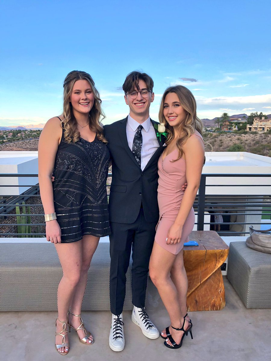 doak_caitlin's tweet photo. happy birthday @DevinCollura love ya bub!!❤️ https://t.co/uXecL5m0Vs