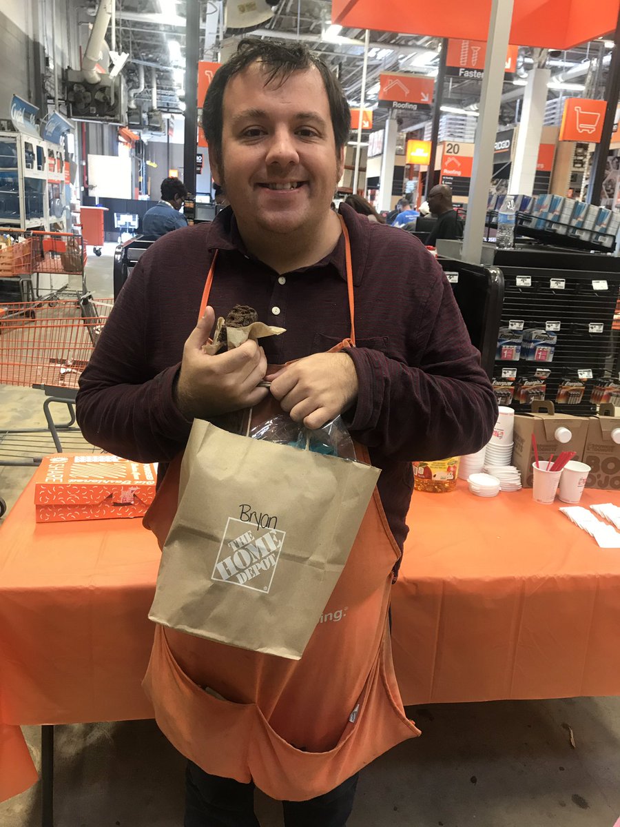 Young_Lioness08's tweet photo. Today is Dunkin Donuts Day at 1208! Appreciating D90, D96, D31 and D94 with some donuts, coffee, hot cocoa and juice! Thank you guys for all you do! #CamandFriends2018 #dunkinday #thankyou #morningcrew https://t.co/7dXUjOPPLz