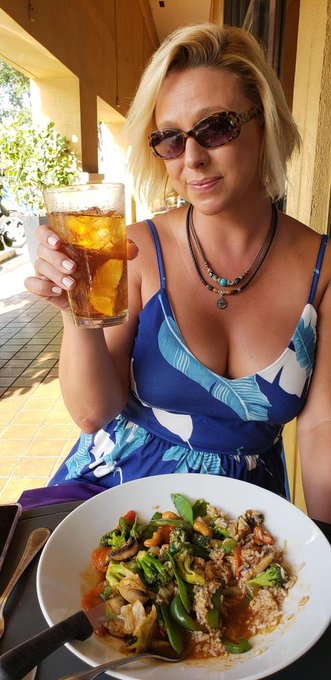 Fresh veggie thai basil. Cheers! https://t.co/MR5pegBqxb<a href="/tag/spent"class="tags"><span>#spent</span></a>