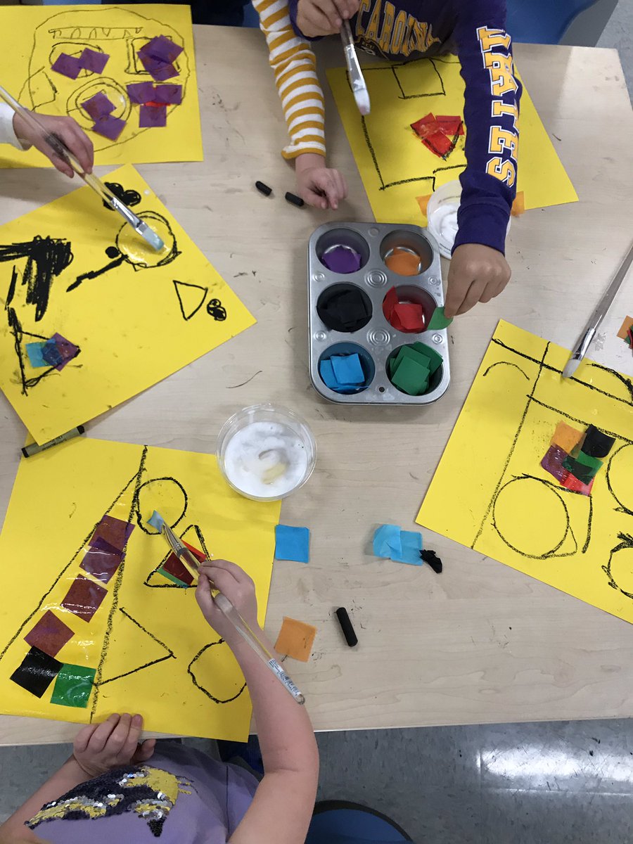 Ks loved first art print today! Learned about Paul Klees &amp; his Red Balloon painting. Thanks <a href="/MLSPTO/">Meriwether Lewis PTO</a> for sponsoring it so all <a href="/MeriwetherLES/">Meriwether Lewis</a> kids have chance to learn about artists &amp; their work. Thanks to my parent volunteers leading it this year! @MichaelCIrani  <a href="/LeslieWillsTay1/">Leslie Wills-Taylor</a>