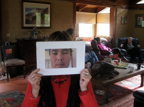 GargamelClen's tweet image. Khodayar Amini died three years ago as the result of Australia&apos;s cruel racism.

But Khodayar&apos;s face will not disappear.
You will never forget Khodayar&apos;s words.

#FinalStatement

#KhodayarAmini

18th of October, 2015