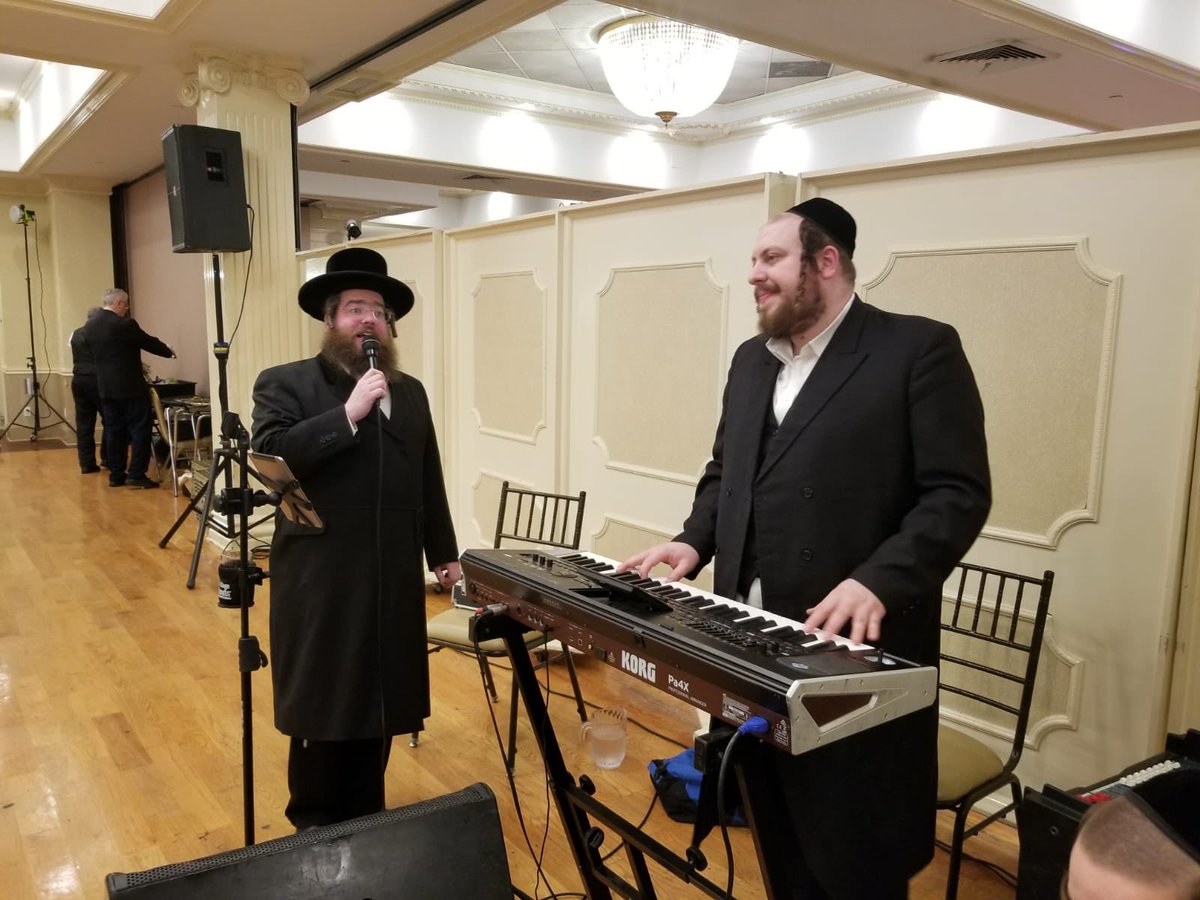 What a night with this guy <a href="/YideyH/">Yidey Holtzler</a> ! Heimish all the way!