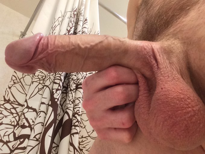 Cum watch my free hot videos! https://t.co/D7kWWFxv1K #cock #bwc #bighardcock #bigwhitecock #hugecock
