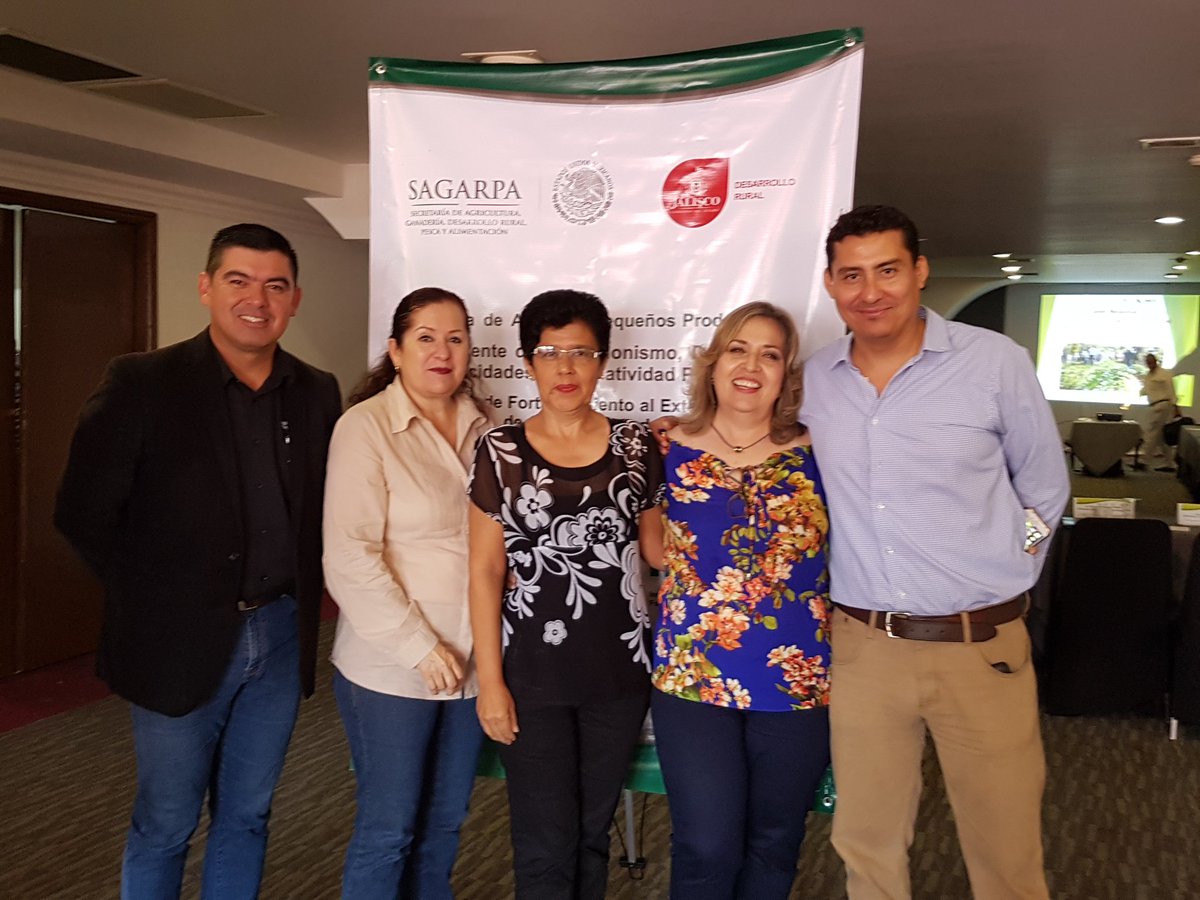 MiriamR98821795's tweet photo. Taller Reg. "El Extensionismo Rural Mexicano; por una Red Interinstitucional de Extensión e Innovación”,  celebrado en Guadalajara, Jal. Por #BCS participan #SAGARPA, #SEPADA @GobBCS, @inifap,  @UNICAP_UABCS, y Coordinadora  SENACATRI @incarural https://t.co/32hX98nqJ0