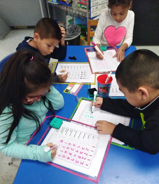 SsaisdPaloAlto's tweet image. Guided Math- kinder style .... 100 -100 ways @ssaisd #KinderGarten #mathwiz
