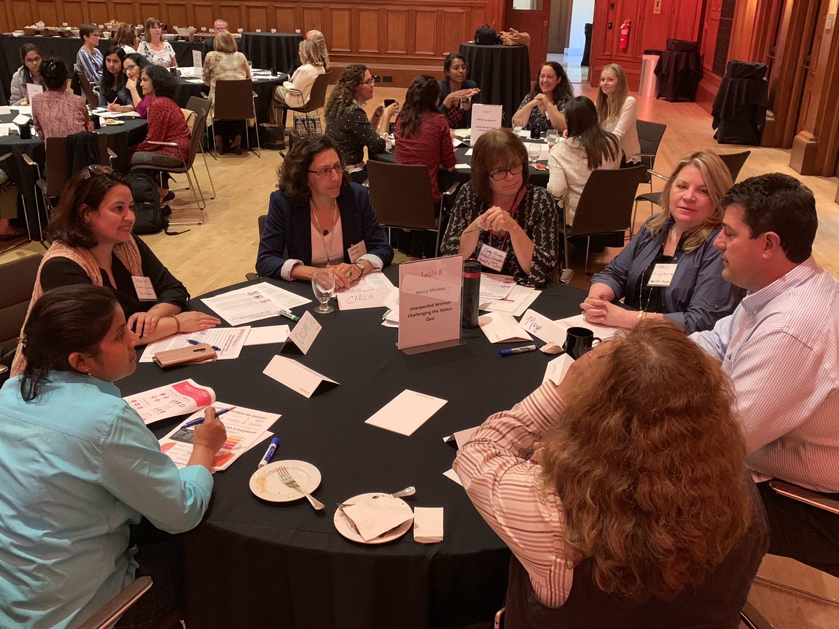 nwap_sv's tweet image. Nancy Moreno from #Oracle leading an interactive &amp;amp; engaging table discussion on &quot;Unexpected Women Challenging The Status Quo&quot; at @OracleWomenLead hosted #nwap_sv inter-company Networking With A Purpose event #WomenInTech #IgnitingChange