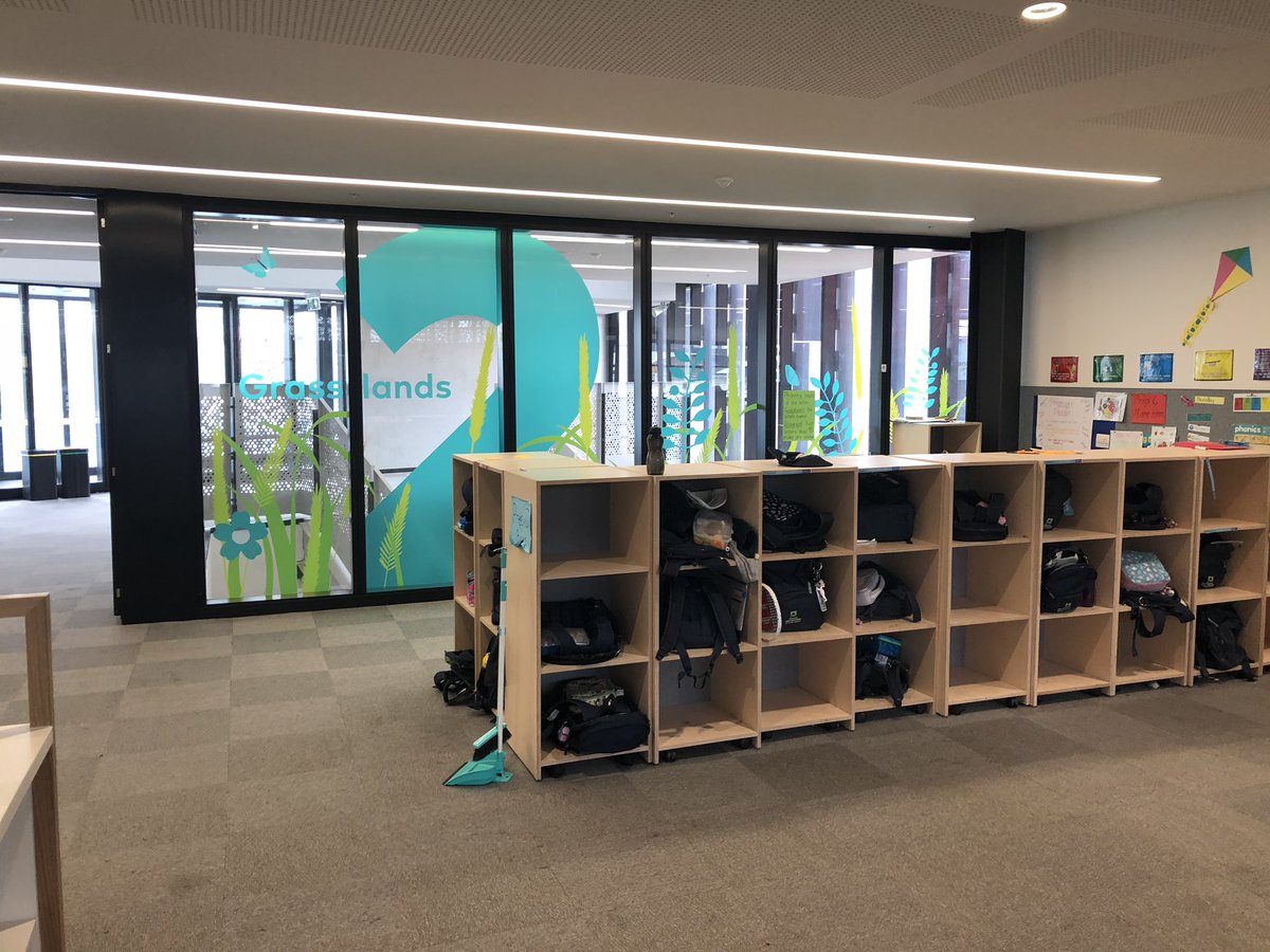 CorrieB's tweet image. Having a great tour today of the amazing Sth Melbourne PS. Innovative learning spaces done very well in a vertical setting. #vicpln #learningspacedesign