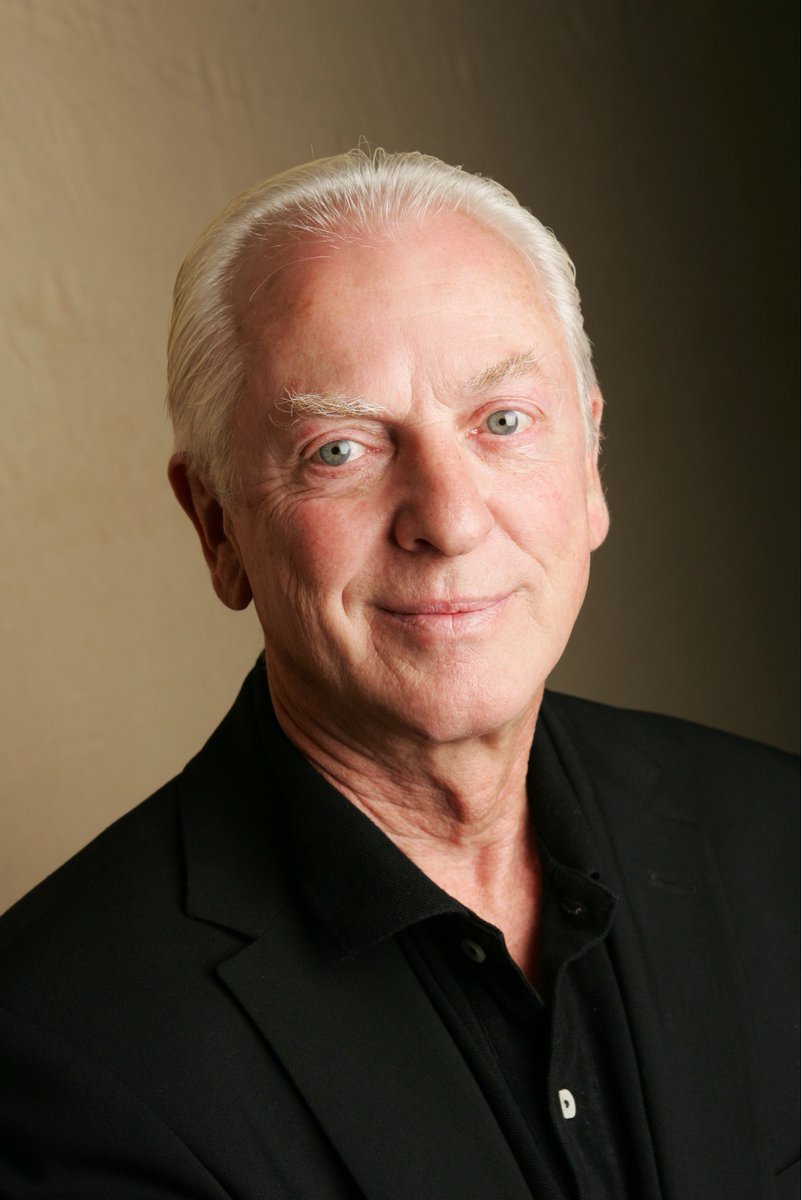CalBallet's tweet image. California Ballet welcomes former artistic director of the Sacramento Ballet, Ron Cunningham to our studios this week to rehearse Carmen for our upcoming Noche Latina Production Nov. 9-10. Welcome Ron!