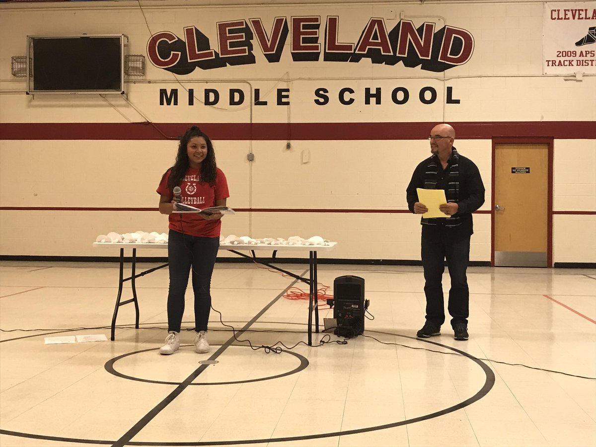 marisol_fraga's tweet image. @APSCLEVELANDMS AVID Candle Light Ceremony. Students shared the importance of AVID and the importance skills they learn. #APSLZ4 #AVID