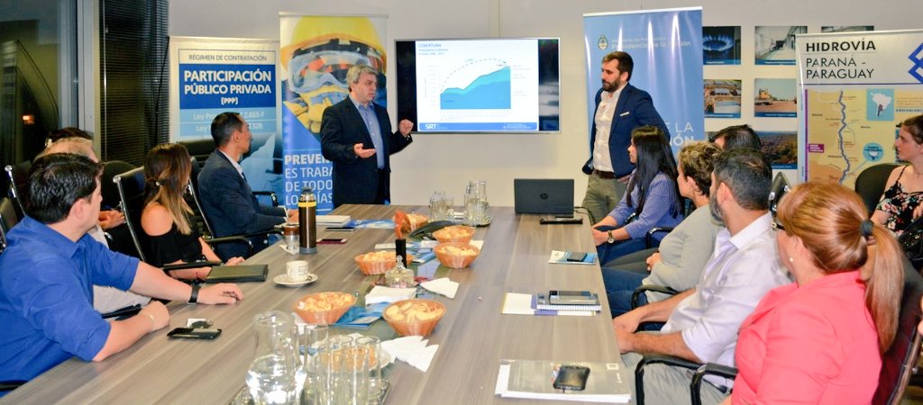 EntidadEnlace's tweet photo. 🔧Por indicaciones de nuestro Gobernador @domingopeppo participamos del evento de difusión sobre la Ley Provincial 2856-L Aseguradoras Riesgos del Trabajo (ART)

@OcampoAlc
@NataliaMustillo
@DelfinaTuckey
@SecEmpleoChaco
@PRODUCCION_ARG
@SRTArgentina https://t.co/DIp8A0EgN0