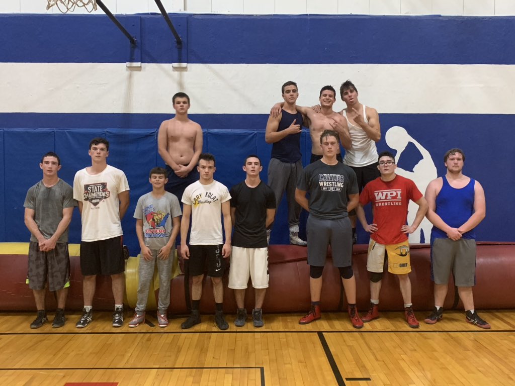 Many thanks to <a href="/nhsnscores/">North Athletics</a> wrestling alum <a href="/nolette_w/">杰克船长的投资顾问</a> of <a href="/WPIWrestling/">WPI Wrestling</a> for running our mat tonight when Coach Rowlette was away. #WayneSolid <a href="/WrestlingNH/">WrestlingNH</a> <a href="/nashuaathletics/">Nashua Athletics</a> <a href="/WPIAthletics/">WPI Athletics</a> <a href="/hbhswrestling/">HBHS Wrestling</a> <a href="/_LHSWrestling/">LondonderryWrestling</a> <a href="/CampbellHSSport/">Campbell HS Sports</a> <a href="/MHS__WRESTLING/">Merrimack Wrestling</a>