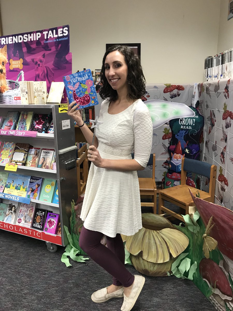 NaomiGG23's tweet photo. Don’t miss our Enchanted Family Night at TES tomorrow until 5:30! #ScholasticBookfair #LUSLIB670 https://t.co/rD2svulNsd