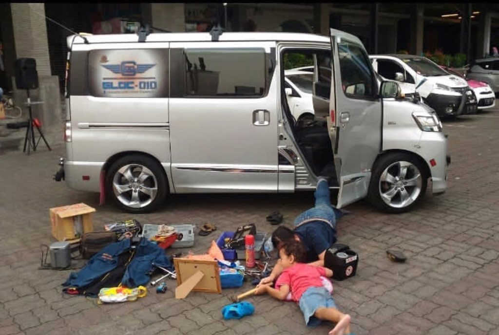 official_gloc's tweet photo. GLOC ikut serta dalam kontest #fallingstarschallenge di acara Anniv White Car Community chapter Bekasi, yg di wakilkan oleh Salah satu Moms GLOC &amp; GLOC Kids, dan berhasil meraih juara 3 nih... yesss 👏👏👏💪😊😊😊
Happy Birthday WCC BR, semoga makin guyup &amp; makin kompak https://t.co/BMmYvKTZiG