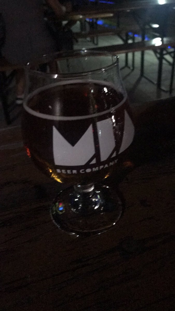 El ritual se repite:
Antes de cada #estreno ...ella y yo...solas...entre rubias, brindamos.
Por muchas cosas que no voy a compartir porque Twitter es irónico, gracioso y no banca momentos “emoushionallll” 🙄
Faltan 2 días para que #SosMamáInmigrante estrene en @paseowynwood 🙌