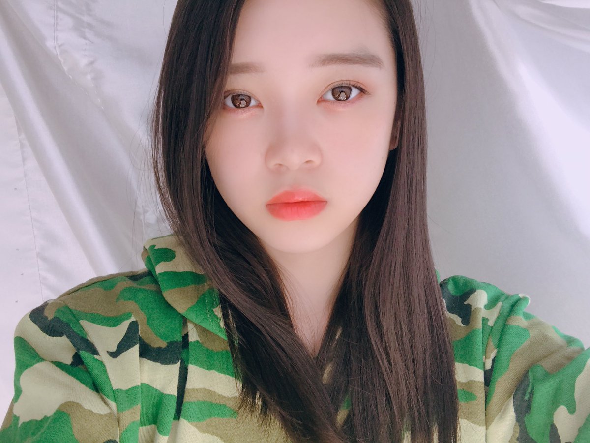 髙石あかり Twitter પર 髪 長い 脳がまだ鎖骨くらいの長さの自分で止まってて ストレートの時は 特にですが 写真で気づかされます笑 私 ロングヘアーなのか って笑 あたしをくらえ あかり 今日のお昼公演後は チェキ会です 夜には 髙石あかり Twitter પર 髪 長い 脳がまだ鎖骨くらいの長さの自分で止まってて ストレートの時は 特にですが 写真で気づかされます笑 私 ロングヘアーなのか って笑 あたしをくらえ あかり 今日のお昼公演後は チェキ会です 夜には